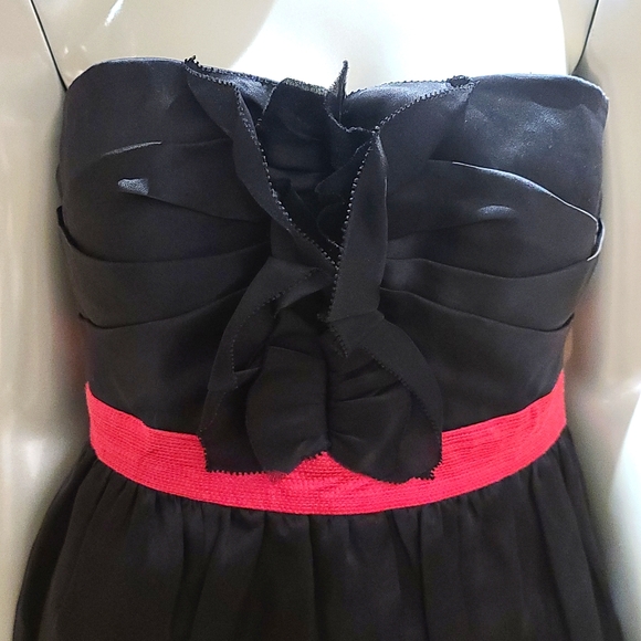 Phoebe couture strapless silk dress - Picture 2 of 4